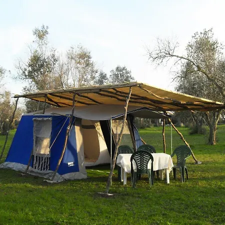 Camping Terreno-ro-bi-li אתר קמפינג *